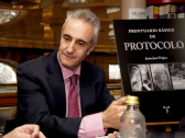 Presentado en Ourense el libro Prontuario bsico de protocolo, de Juan Jos Feijo, con conferencia de Carlos Fuente
