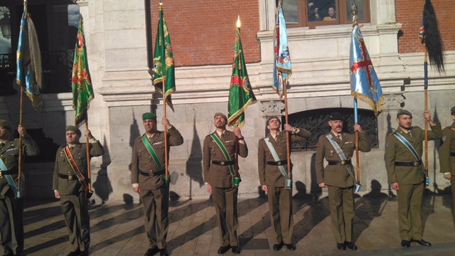 desfile militar en congreso de protocolo de Valladolid